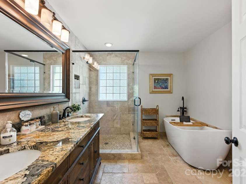 215 Barber Loop, Mooresville, NC 28117.  MLS# CAR4282282, YatesRealty ID 34552. 