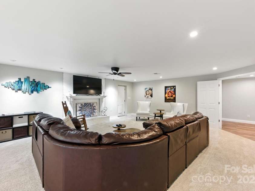 215 Barber Loop, Mooresville, NC 28117.  MLS# CAR4282282, YatesRealty ID 34552. 