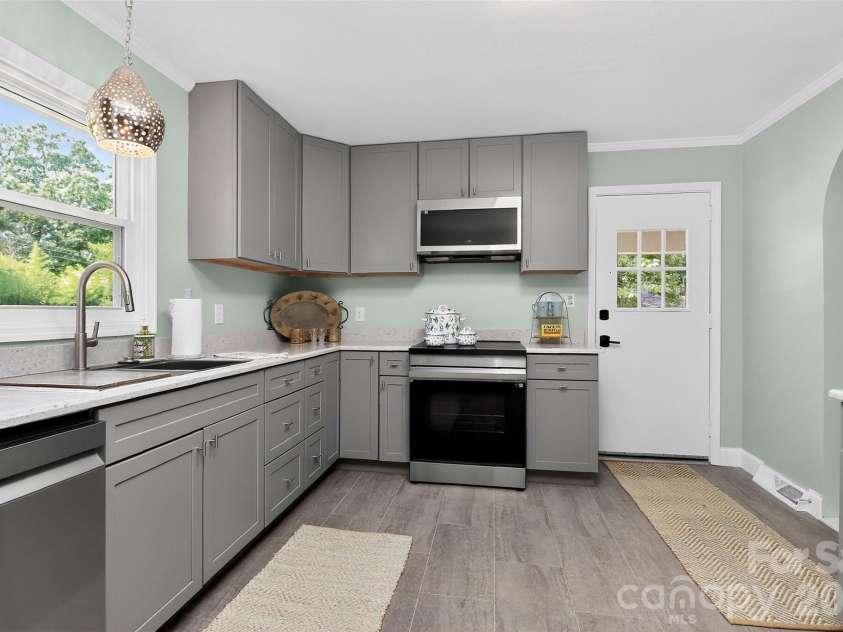 2018 Country Court, Rock Hill, SC 29732.  MLS# CAR4360982, YatesRealty ID 34553. 