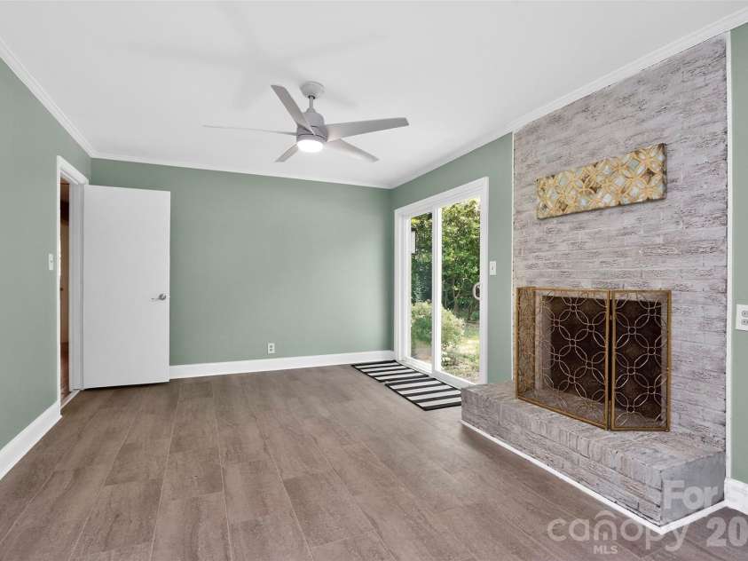 2018 Country Court, Rock Hill, SC 29732.  MLS# CAR4360982, YatesRealty ID 34553. 