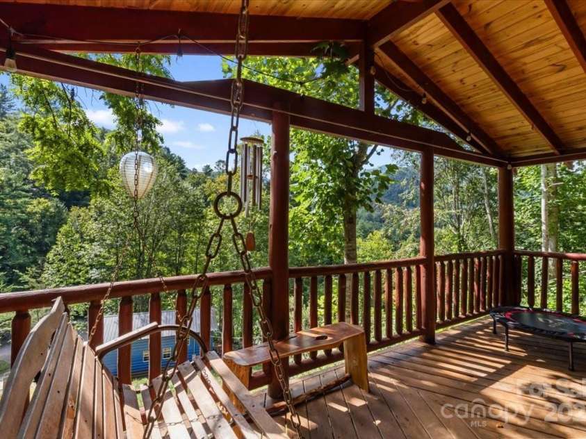 24 Libby Drive, Weaverville, NC 28787.  MLS# CAR4295450, YatesRealty ID 34553. 