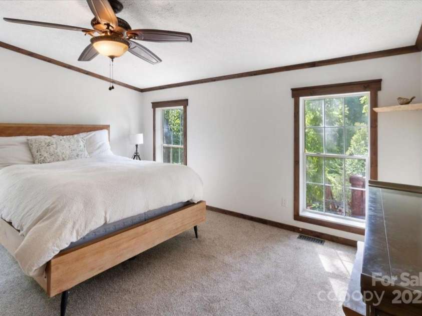 24 Libby Drive, Weaverville, NC 28787.  MLS# CAR4295450, YatesRealty ID 34553. 