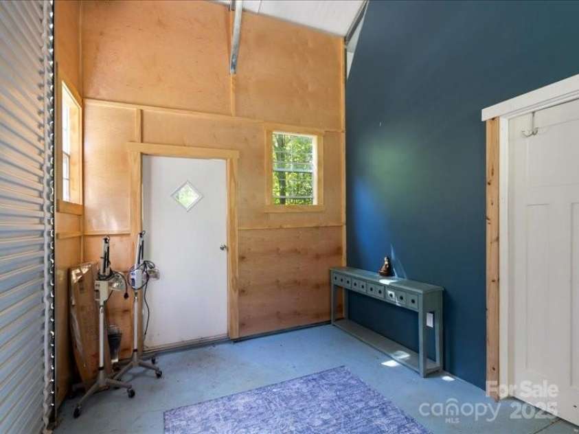 24 Libby Drive, Weaverville, NC 28787.  MLS# CAR4295450, YatesRealty ID 34553. 