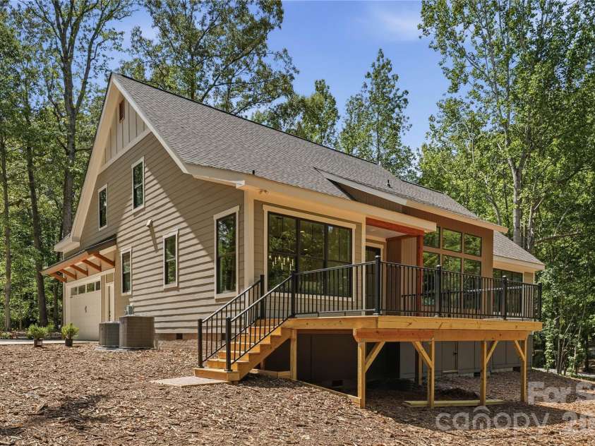 1701 Beechwood Lane, Monroe, NC 28112.  MLS# CAR4397385, YatesRealty ID 34555. 
