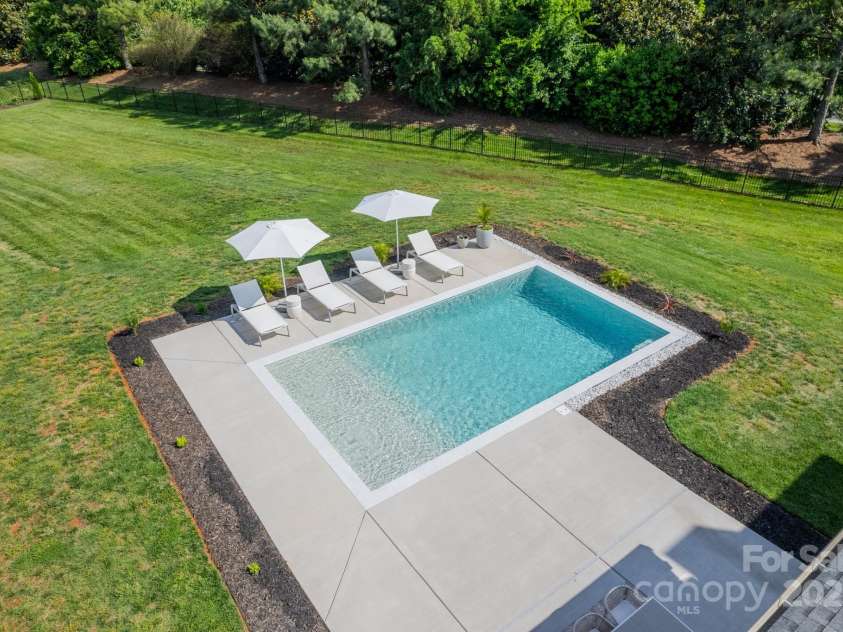 8102 Rolling Fields Road, Charlotte, NC 28227.  MLS# CAR4295868, YatesRealty ID 34555. 