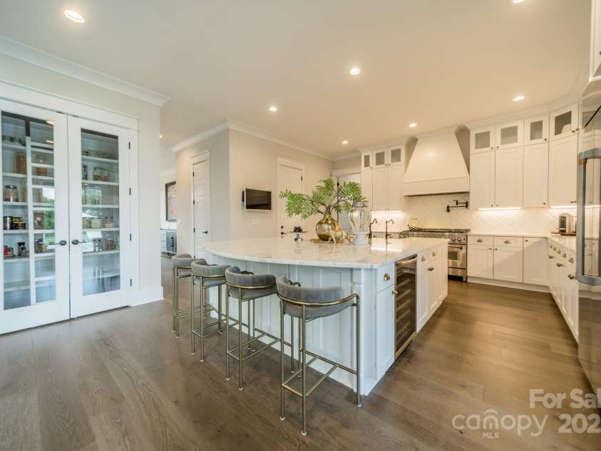 8102 Rolling Fields Road, Charlotte, NC 28227.  MLS# CAR4295868, YatesRealty ID 34555. 
