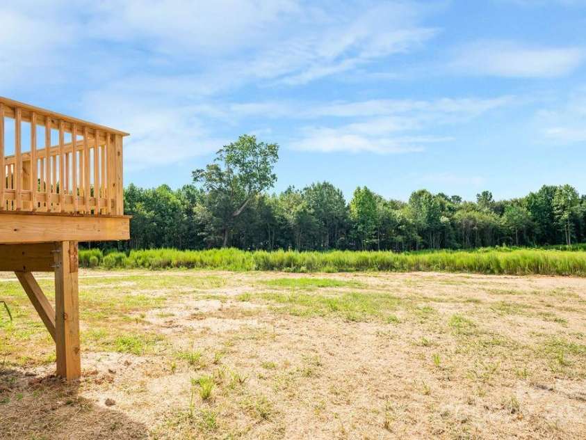 681 Grove Street, Lincolnton, NC 28092.  MLS# CAR4296462, YatesRealty ID 34558. 