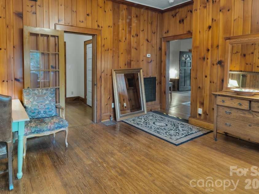 2103 Thomas Avenue, Newton, NC 28658.  MLS# CAR4395198, YatesRealty ID 34559. 