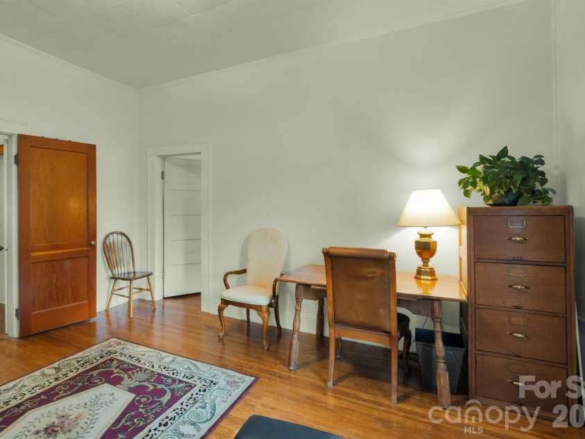 2103 Thomas Avenue, Newton, NC 28658.  MLS# CAR4395198, YatesRealty ID 34559. 