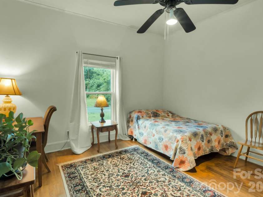 2103 Thomas Avenue, Newton, NC 28658.  MLS# CAR4395198, YatesRealty ID 34559. 