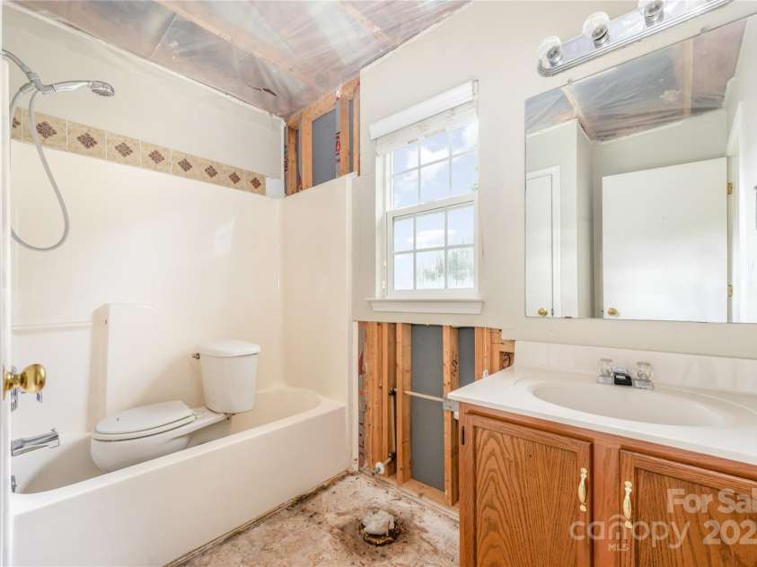 5209 Moonlight Trail, Concord, NC 28025.  MLS# CAR4296656, YatesRealty ID 34559. 