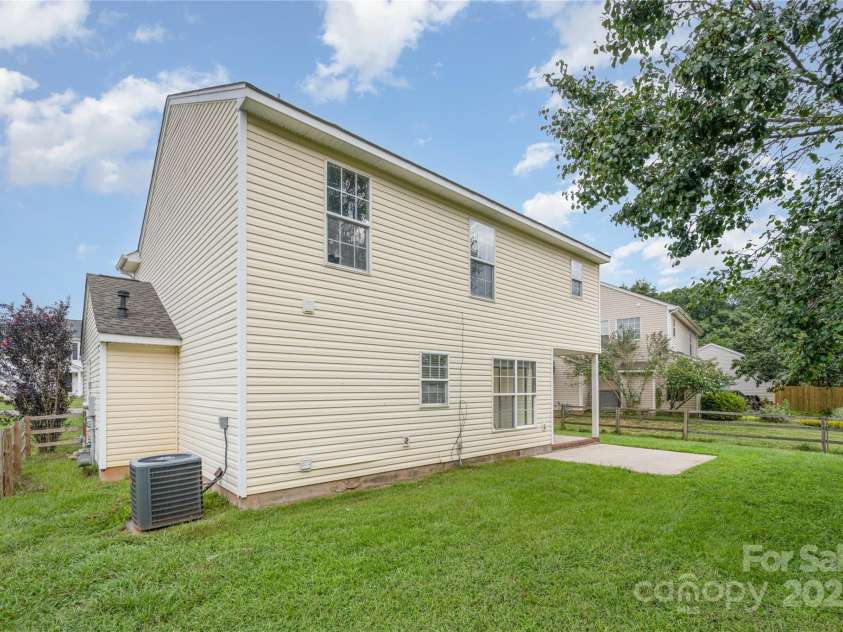 5209 Moonlight Trail, Concord, NC 28025.  MLS# CAR4296656, YatesRealty ID 34559. 