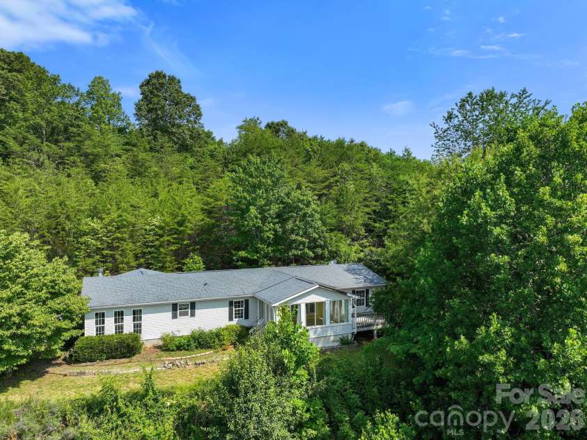 133 Spivey Mountain Road, Asheville, NC 28806.  MLS# CAR4394691, YatesRealty ID 34560. 