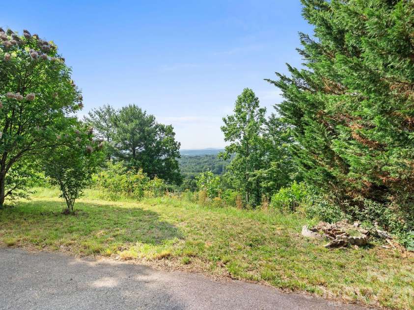 133 Spivey Mountain Road, Asheville, NC 28806.  MLS# CAR4394691, YatesRealty ID 34560. Views