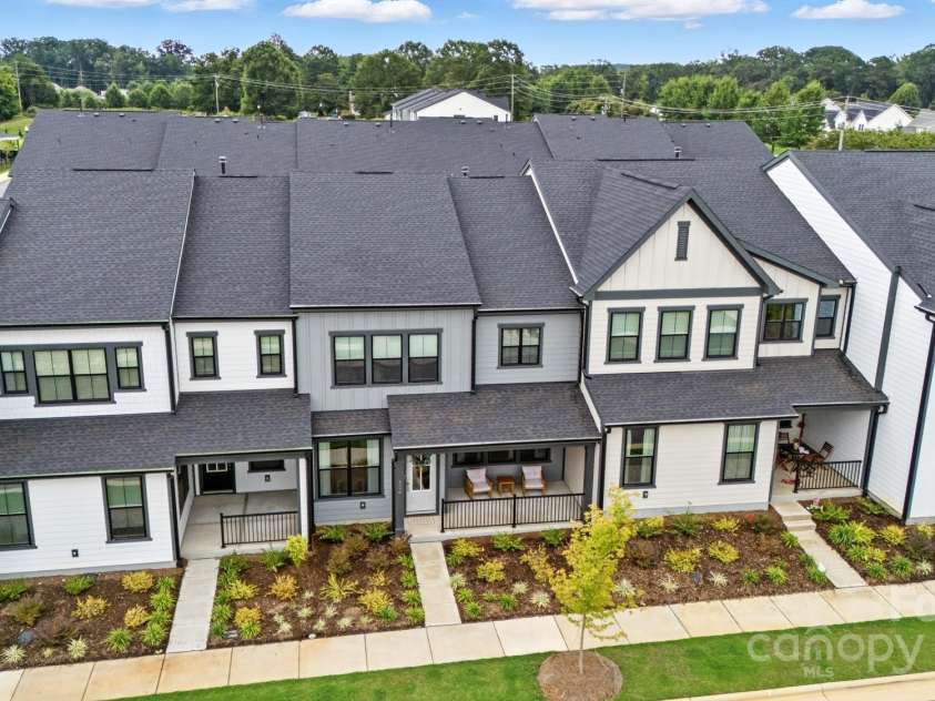 304 Ardmore Drive, Belmont, NC 28012.  MLS# CAR4286200, YatesRealty ID 34560. 