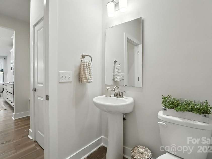 304 Ardmore Drive, Belmont, NC 28012.  MLS# CAR4286200, YatesRealty ID 34560. Half bath