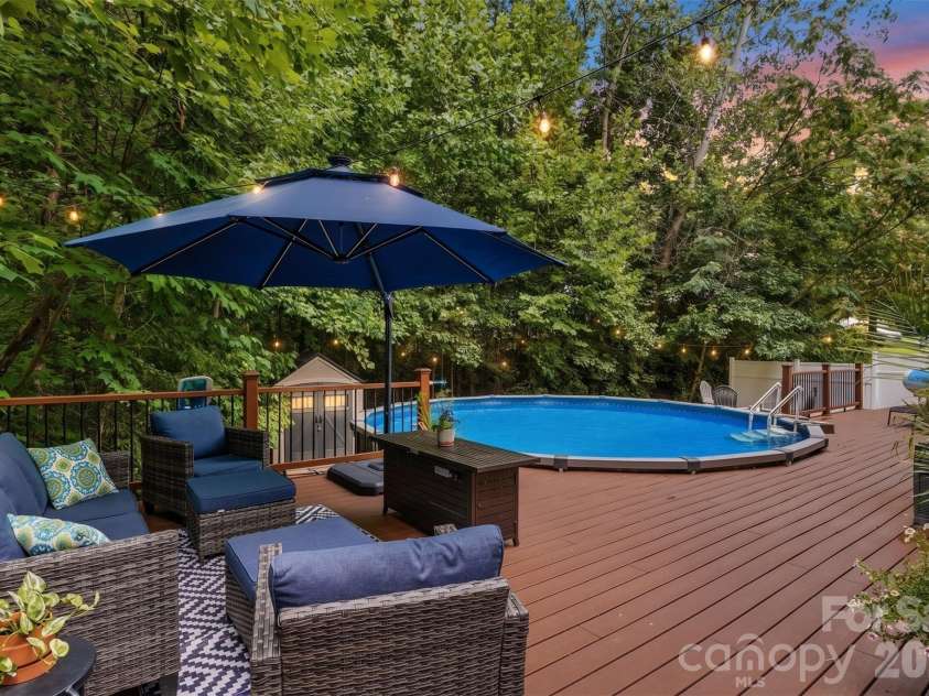 393 Wellridge Drive, Fort Mill, SC 29708.  MLS# CAR4395271, YatesRealty ID 34561. 