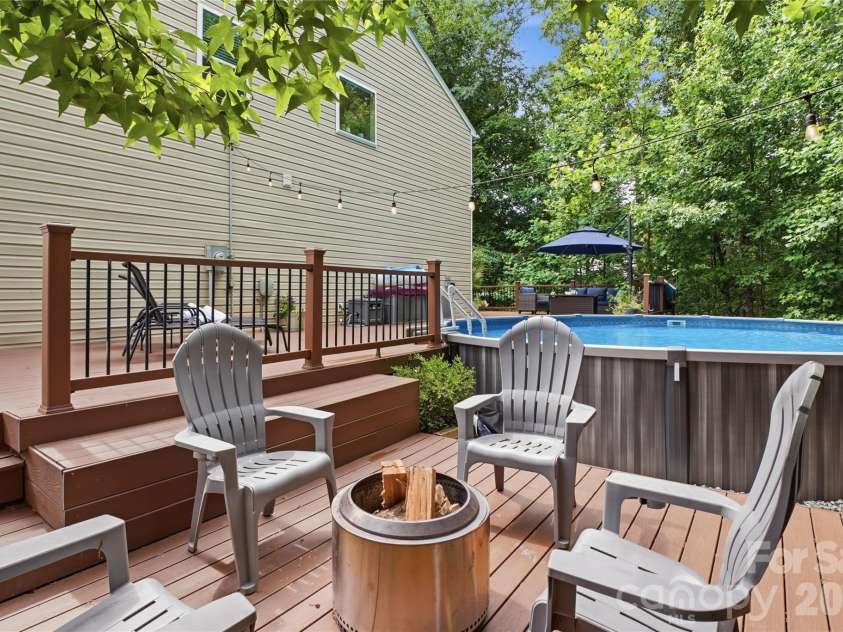 393 Wellridge Drive, Fort Mill, SC 29708.  MLS# CAR4395271, YatesRealty ID 34561. 
