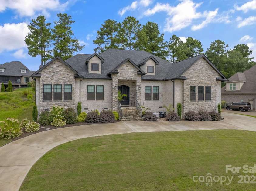 416 World Tour Drive, Inman, SC 29349.  MLS# CAR4292661, YatesRealty ID 34561. 