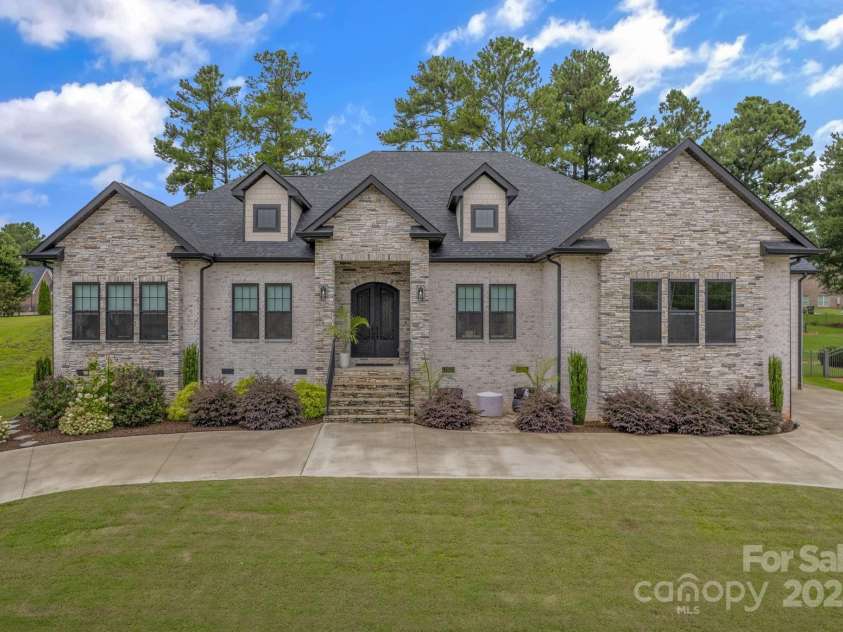 416 World Tour Drive, Inman, SC 29349.  MLS# CAR4292661, YatesRealty ID 34561. 