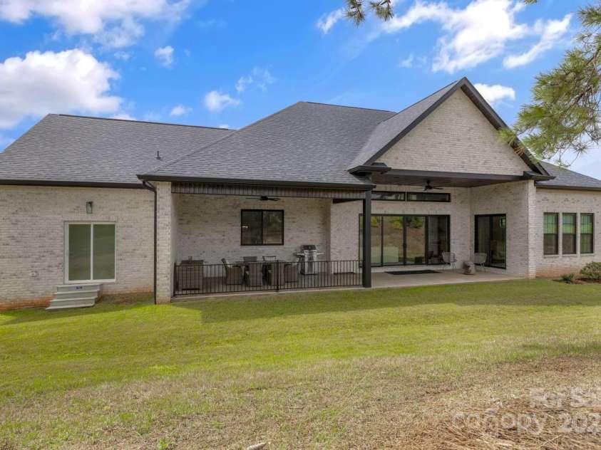 416 World Tour Drive, Inman, SC 29349.  MLS# CAR4292661, YatesRealty ID 34561. 