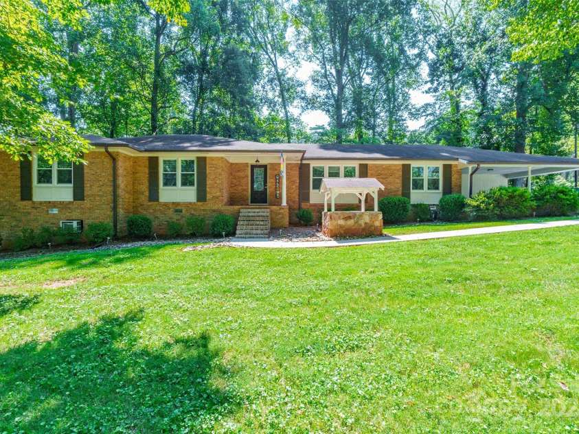 145 Heritage Lane, Salisbury, NC 28147.  MLS# CAR4293827, YatesRealty ID 34562. 