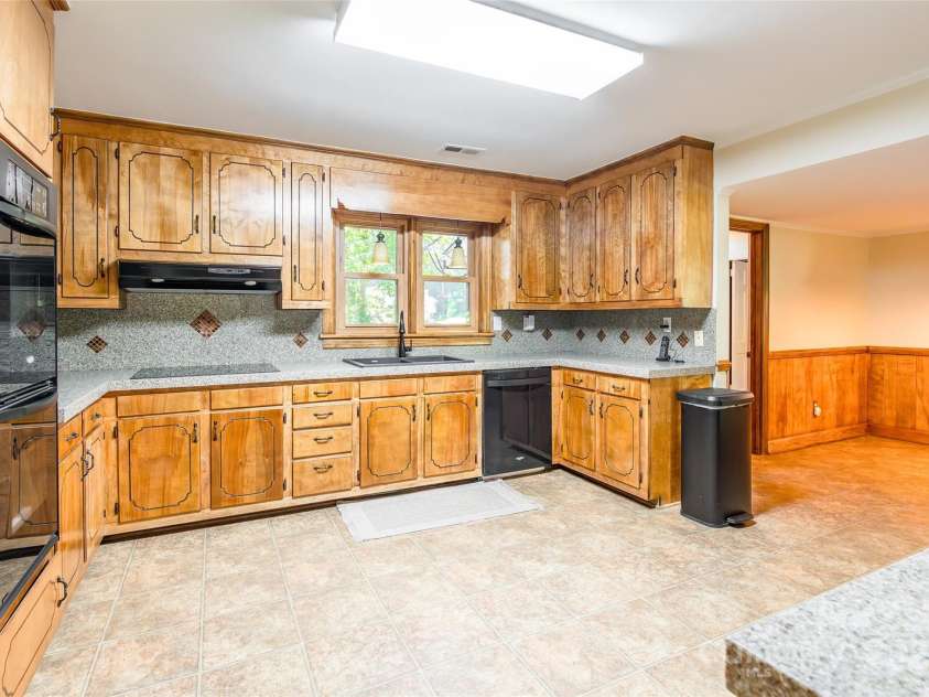 145 Heritage Lane, Salisbury, NC 28147.  MLS# CAR4293827, YatesRealty ID 34562. 