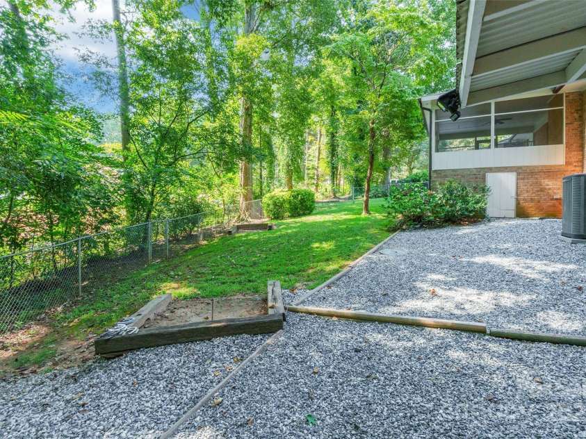 145 Heritage Lane, Salisbury, NC 28147.  MLS# CAR4293827, YatesRealty ID 34562. 