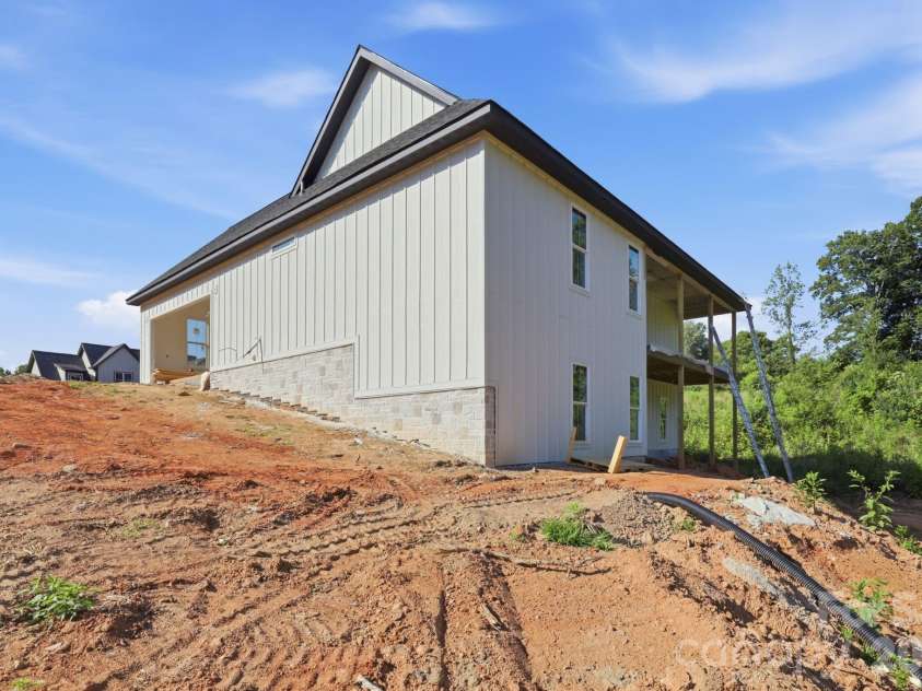 5762 Jeremiah Court, Hickory, NC 28601.  MLS# CAR4395316, YatesRealty ID 34562. 