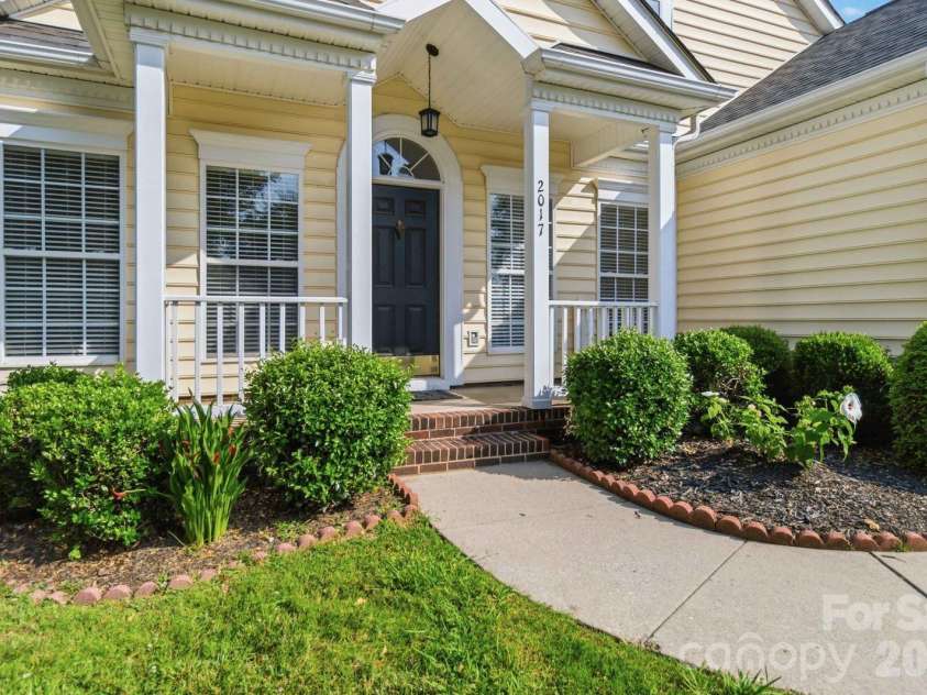 2017 Legend Creek Lane, Charlotte, NC 28227.  MLS# CAR4394554, YatesRealty ID 34563. 