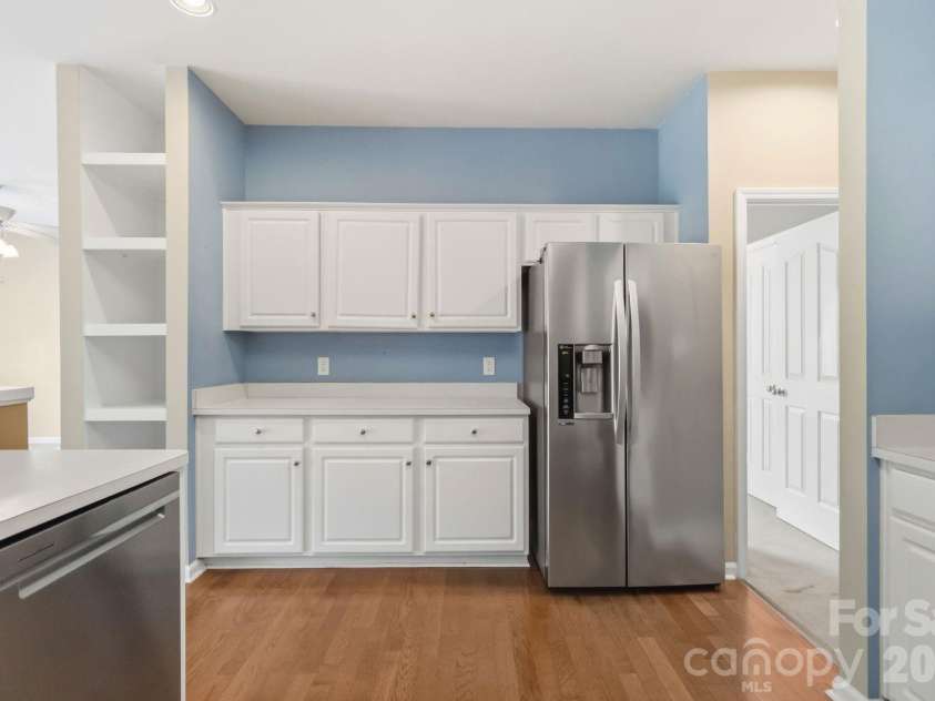 2017 Legend Creek Lane, Charlotte, NC 28227.  MLS# CAR4394554, YatesRealty ID 34563. 