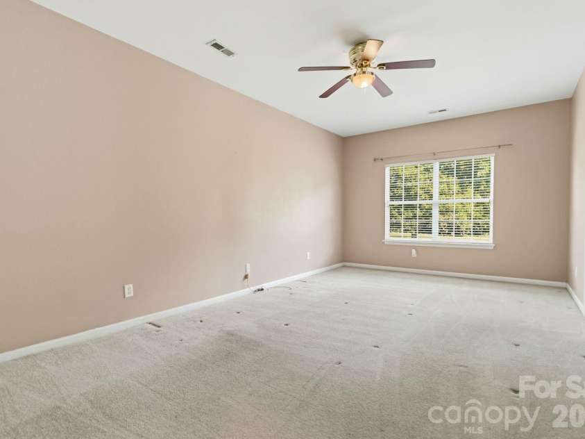 2017 Legend Creek Lane, Charlotte, NC 28227.  MLS# CAR4394554, YatesRealty ID 34563. 