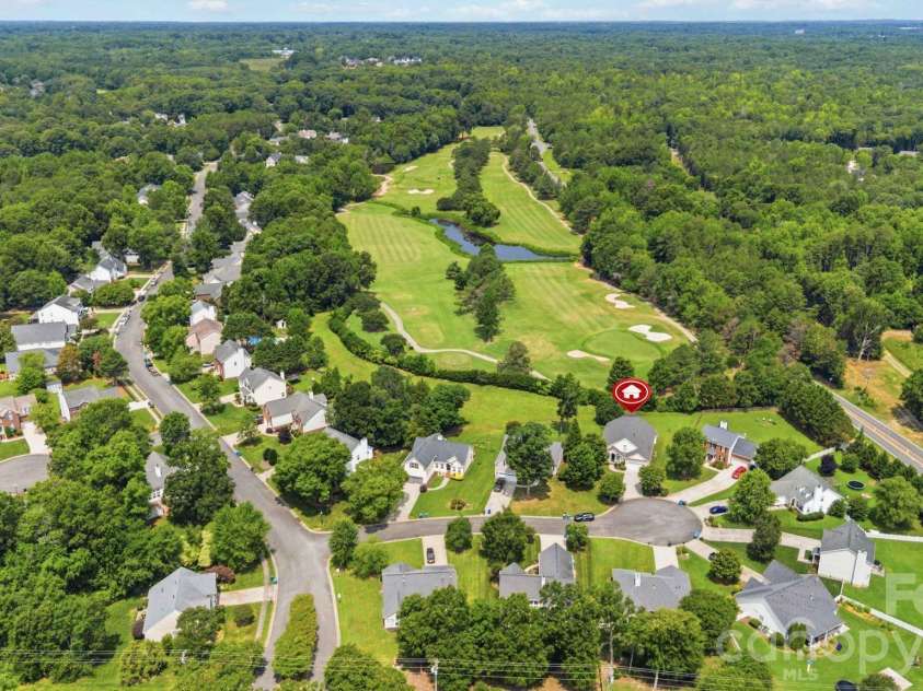 2017 Legend Creek Lane, Charlotte, NC 28227.  MLS# CAR4394554, YatesRealty ID 34563. 
