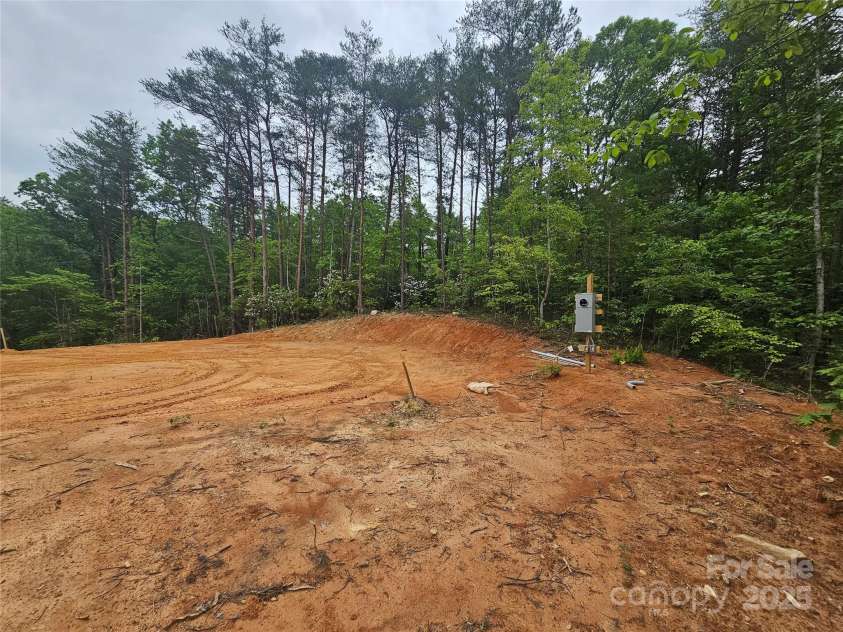 301,273 Mcginnis Drive, Old Fort, NC 28762.  MLS# CAR4290004, YatesRealty ID 34563. 