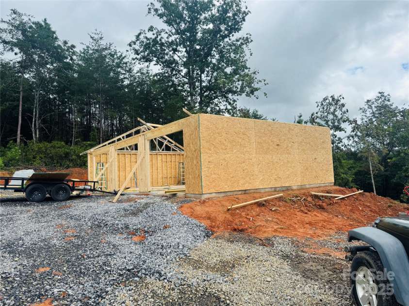 301,273 Mcginnis Drive, Old Fort, NC 28762.  MLS# CAR4290004, YatesRealty ID 34563. 