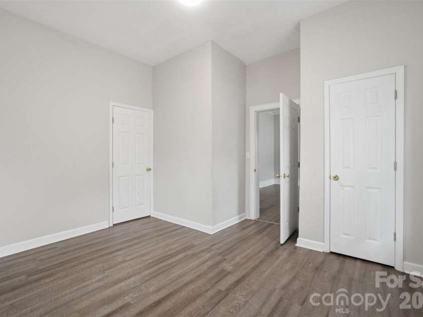 322 Willow Street, Gastonia, NC 28054.  MLS# CAR4397563, YatesRealty ID 34564. 