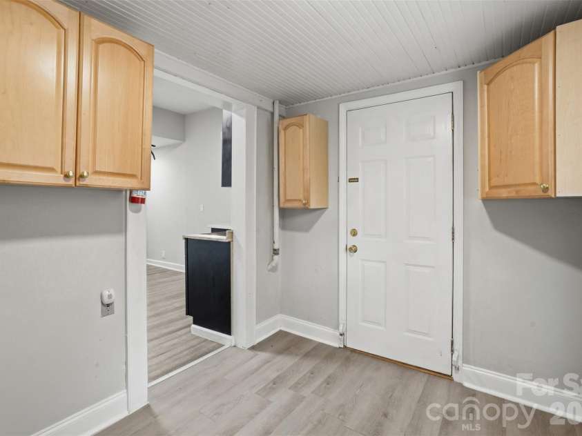 322 Willow Street, Gastonia, NC 28054.  MLS# CAR4397563, YatesRealty ID 34564. 
