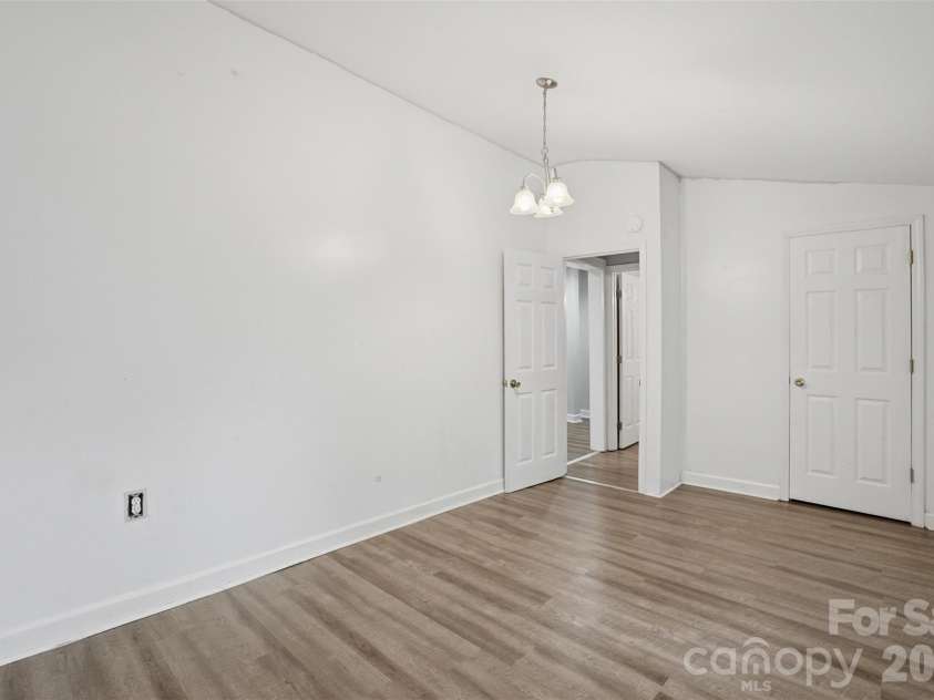 322 Willow Street, Gastonia, NC 28054.  MLS# CAR4397563, YatesRealty ID 34564. 