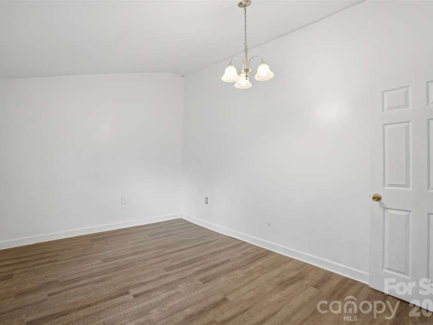 322 Willow Street, Gastonia, NC 28054.  MLS# CAR4397563, YatesRealty ID 34564. 