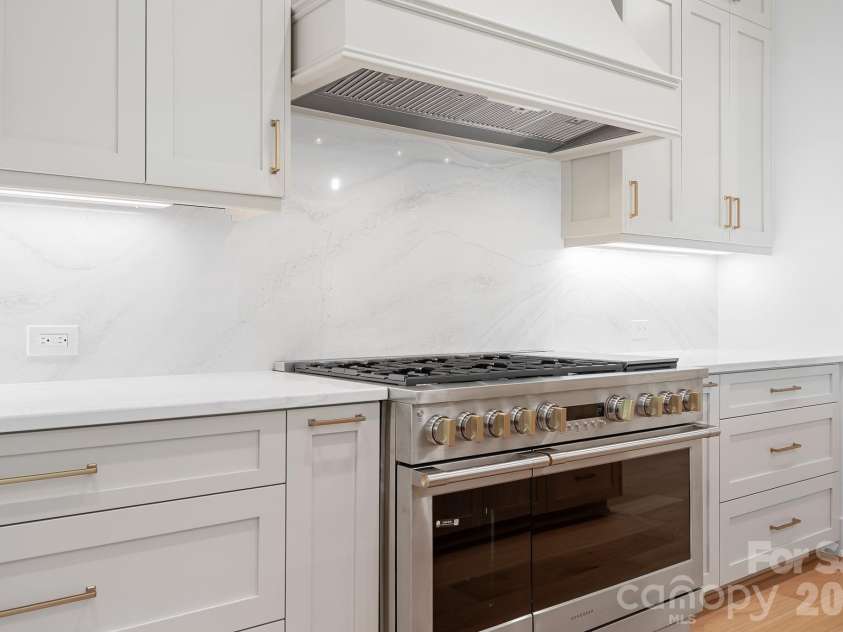126 Manorly Lane, Mooresville, NC 28115.  MLS# CAR4391858, YatesRealty ID 34565. 48