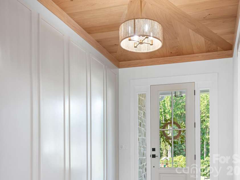 126 Manorly Lane, Mooresville, NC 28115.  MLS# CAR4391858, YatesRealty ID 34565. Great lighting throughout!
