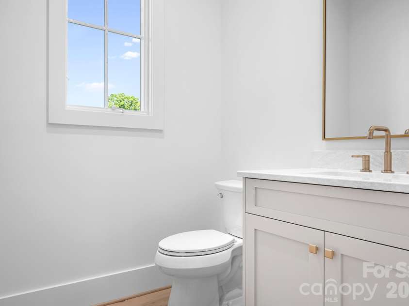 126 Manorly Lane, Mooresville, NC 28115.  MLS# CAR4391858, YatesRealty ID 34565. Powder room