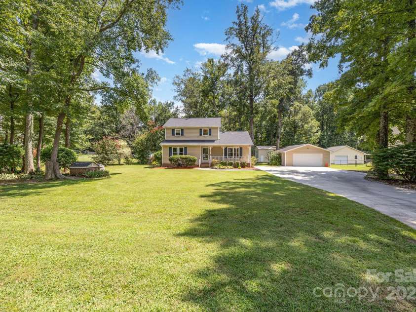 145 Willow Drive, Salisbury, NC 28146.  MLS# CAR4287604, YatesRealty ID 34567. 