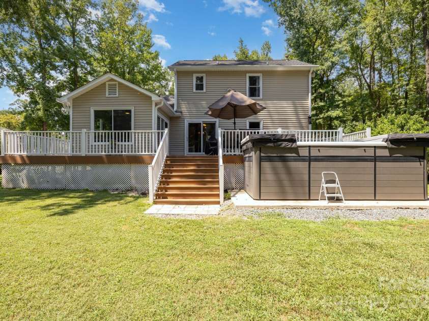 145 Willow Drive, Salisbury, NC 28146.  MLS# CAR4287604, YatesRealty ID 34567. 