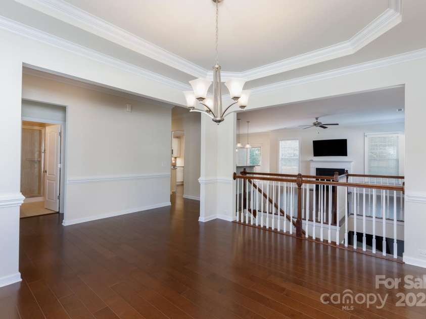 12809 Hunting Birds Lane, Charlotte, NC 28278.  MLS# CAR4292155, YatesRealty ID 34568. 