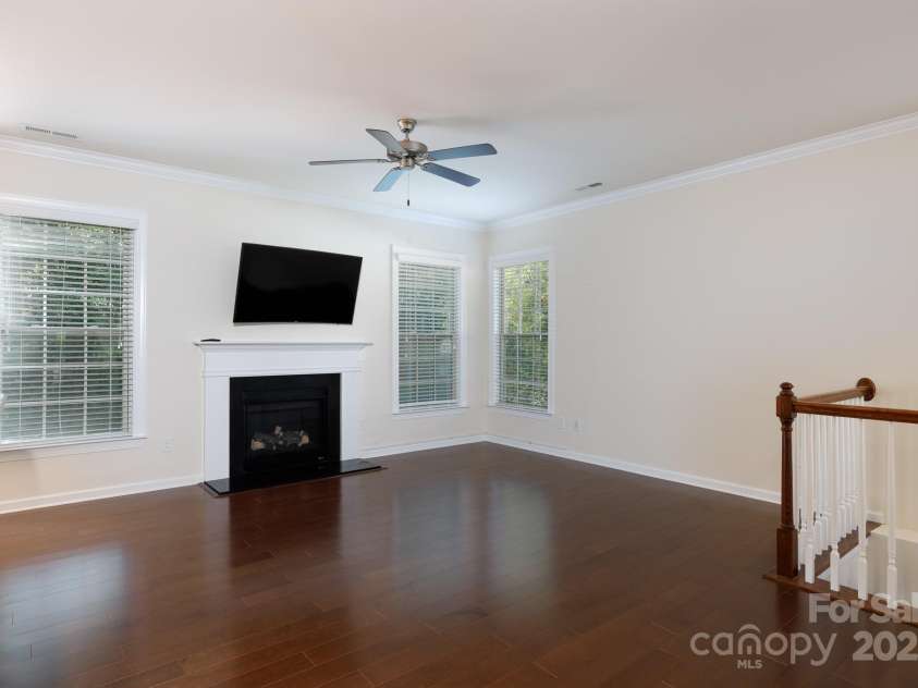 12809 Hunting Birds Lane, Charlotte, NC 28278.  MLS# CAR4292155, YatesRealty ID 34568. 