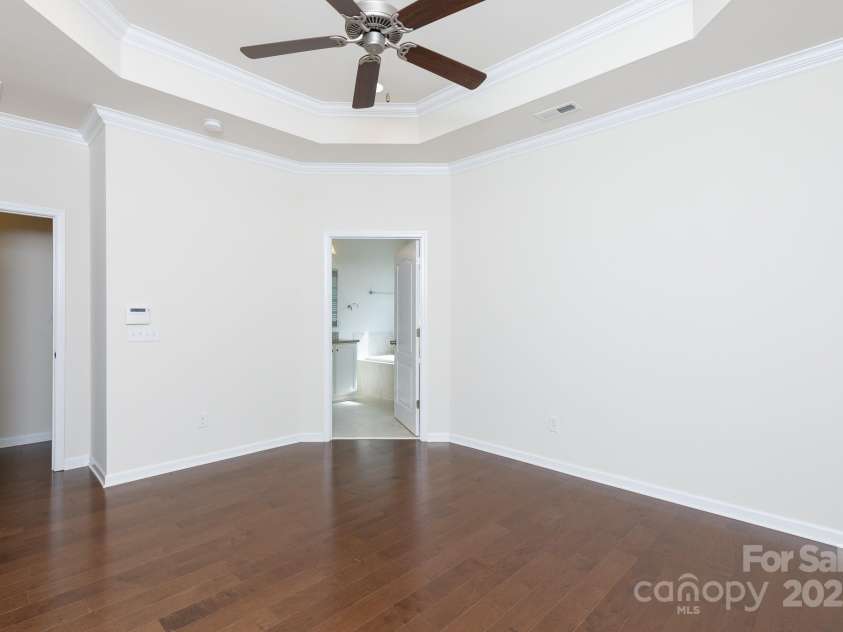 12809 Hunting Birds Lane, Charlotte, NC 28278.  MLS# CAR4292155, YatesRealty ID 34568. 