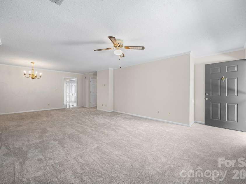 245 Pointe Circle, Rock Hill, SC 29732.  MLS# CAR4399354, YatesRealty ID 34568. 