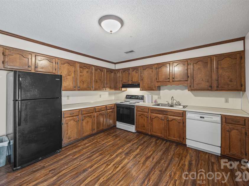 245 Pointe Circle, Rock Hill, SC 29732.  MLS# CAR4399354, YatesRealty ID 34568. 
