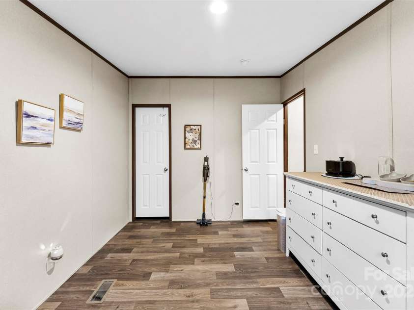 119 Condor Drive, Shelby, NC 28152.  MLS# CAR4292471, YatesRealty ID 34569. 